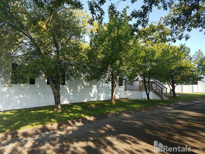 2nd image of 1246 S Jackson St Lot 88