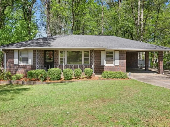 1316 Sanders Dr, Lake City, GA 30260