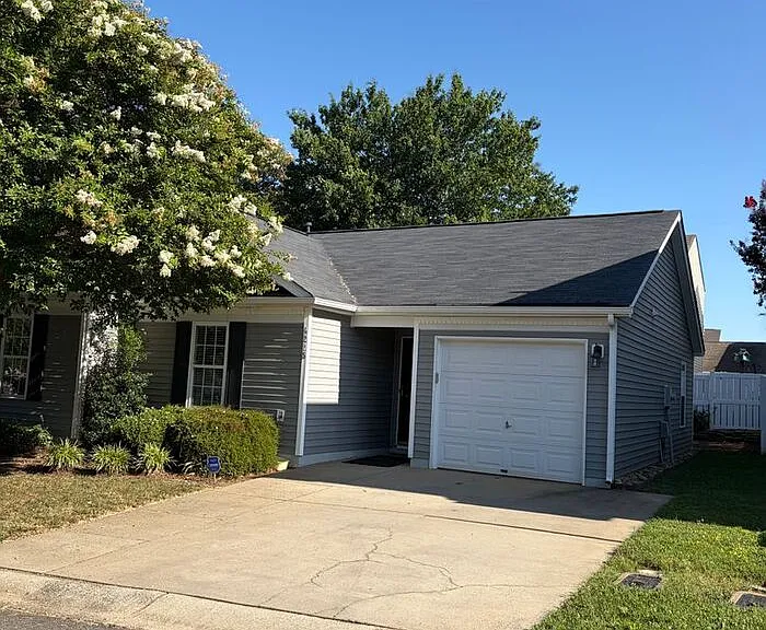 4225 Hogan Ln — Photo 5