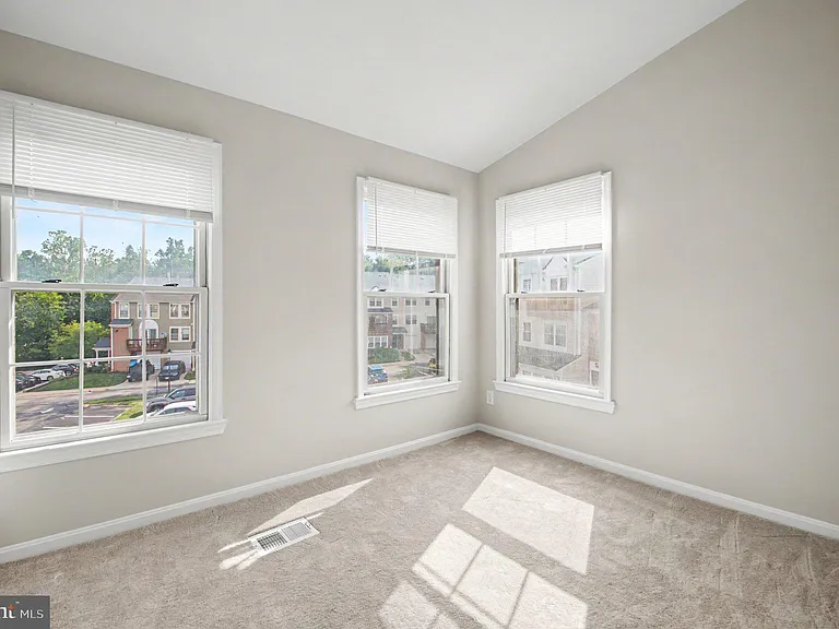 12554 Kempston Ln — Photo 17