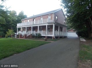 4101 Roberts Rd, Fairfax, VA 22032