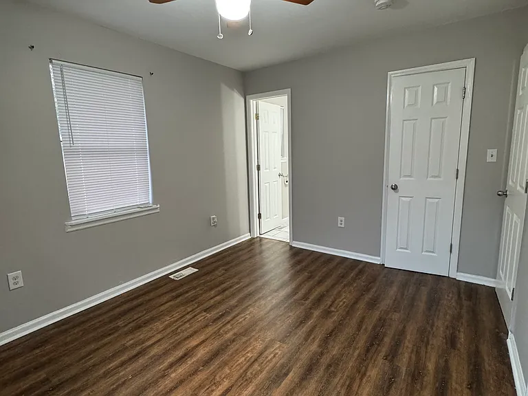 114 Celestial St — Photo 8
