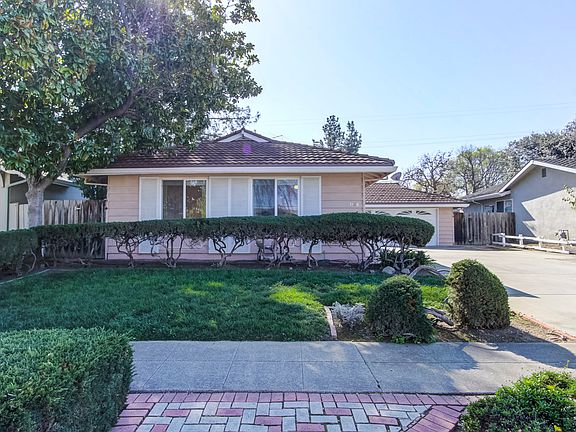 2nd image of 7128 Coronado Dr