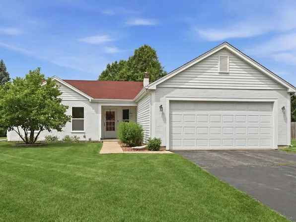 216 Magnolia Dr, North Aurora, IL 60542