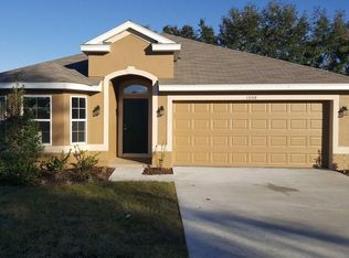 1008 Kellogg Dr, Tavares, FL 32778
