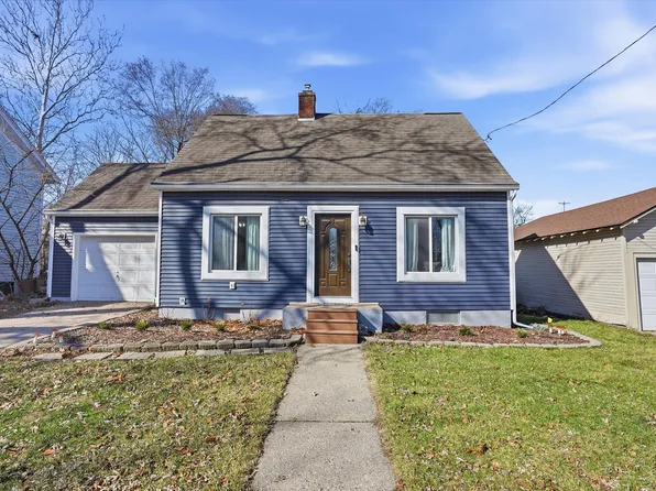 608 Park St, Fenton, MI 48430