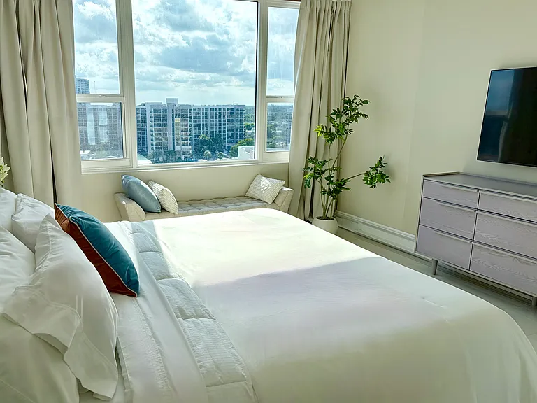 3505 S Ocean Dr #1105 — Photo 15