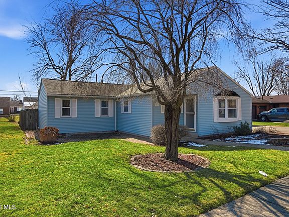 3rd image of 217 Prentiss Ave