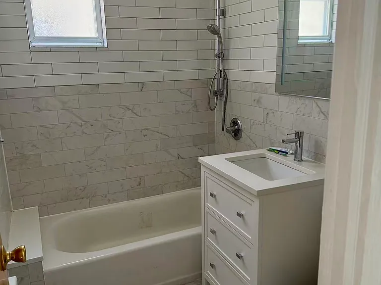 82 Bay 8th St #2F — Photo 3