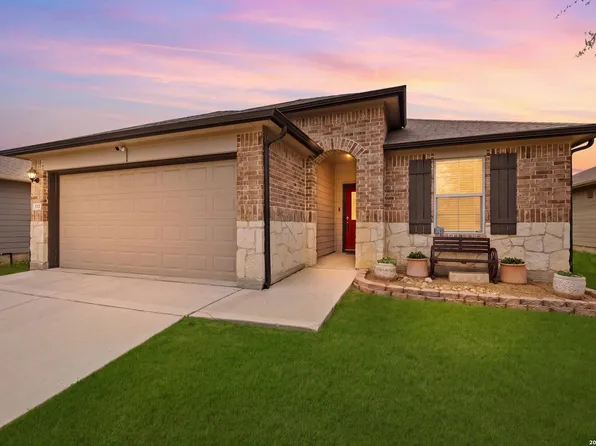832 Cinnamon Teal, Seguin, TX 78155