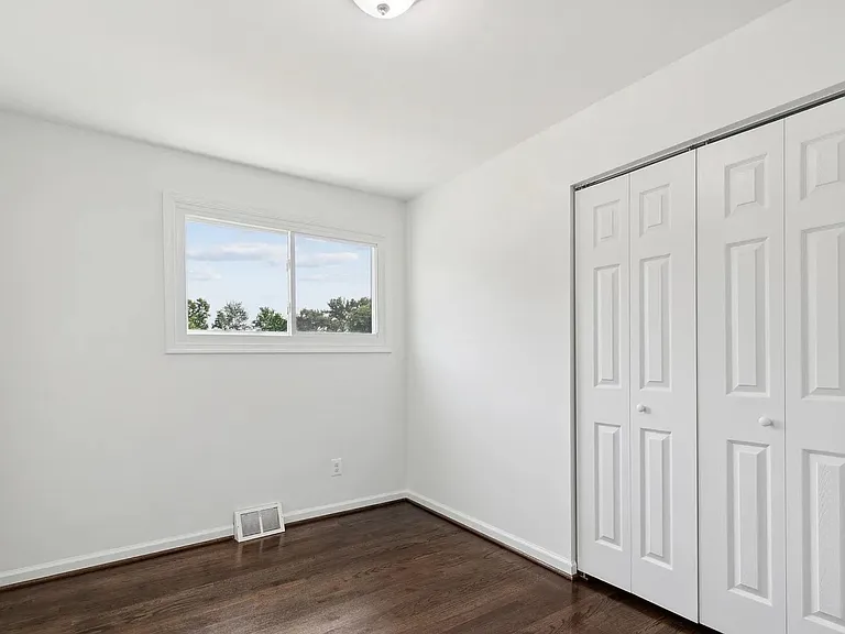 5522 Lanham Way — Photo 17
