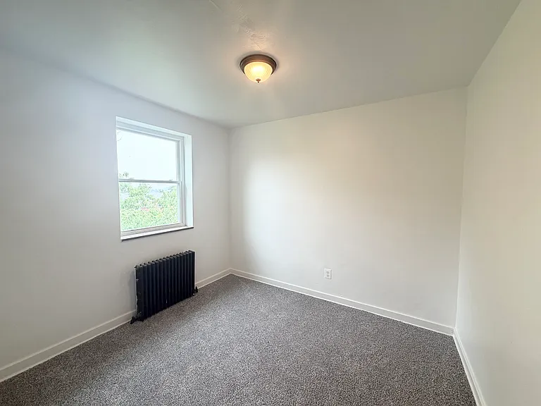 1696 Skyline Dr #14 — Photo 8