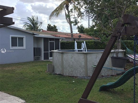 4th image of 1551 Oakwood Dr