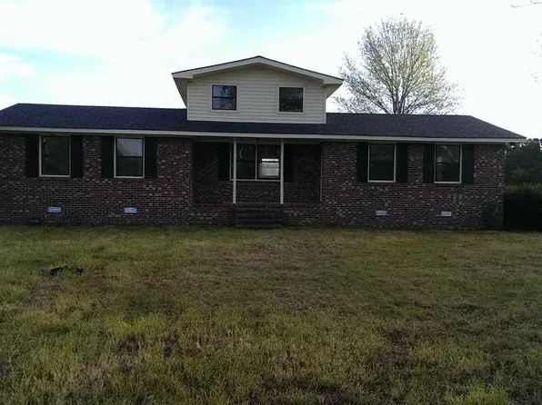 1807 S State Highway 111, Chinquapin, NC 28521