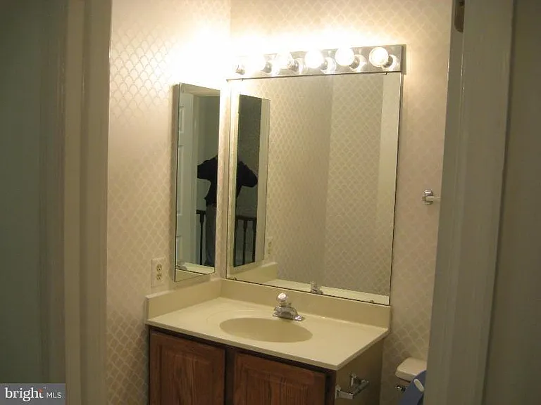 4485 Regalwood Ter — Photo 14