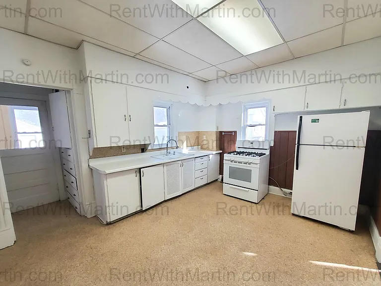 314 Conger St — Photo 10