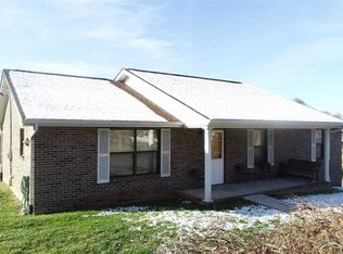 595 Pinewood Cir, Morristown, TN 37814