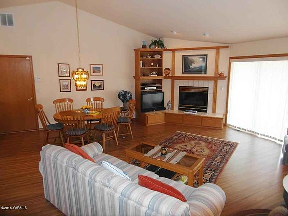5th image of 5066 N Sky Vista Ave