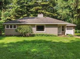 2630 Lakeshore Rd, Applegate, MI 48401