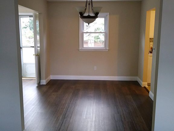 4th image of 72 Northumberland Dr