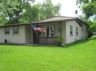 5430 Wyoming Dr SW, Cedar Rapids, IA 52404