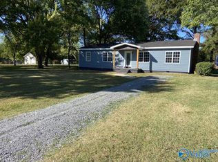439 Ready Section Rd, Hazel Green, AL 35750