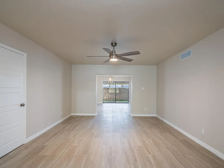 4010 Bancroft Dr #1 — Photo 32