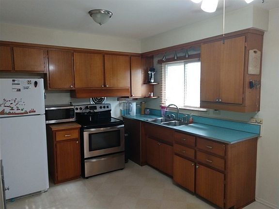 4th image of 5304 Durwood Dr