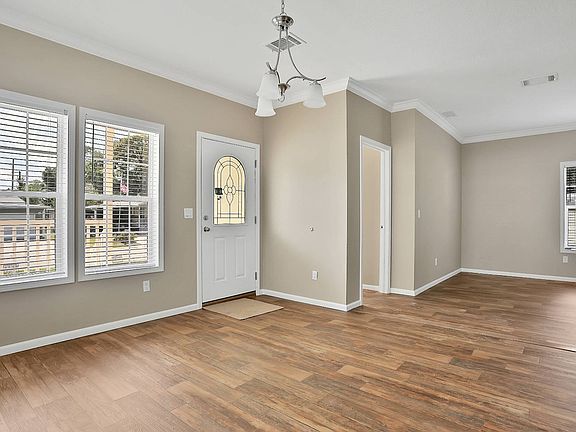 3rd image of 5409 Wilson Dr #5409W
