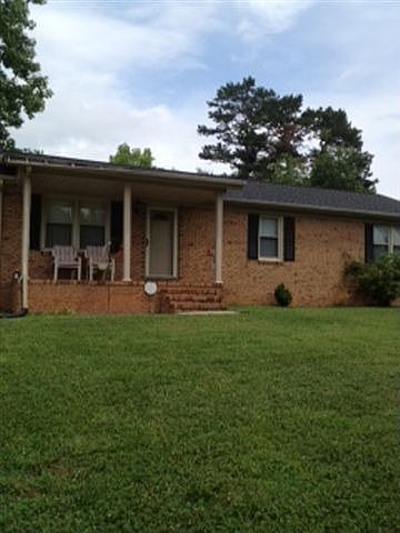 1st image of 200 Ferncliff Dr