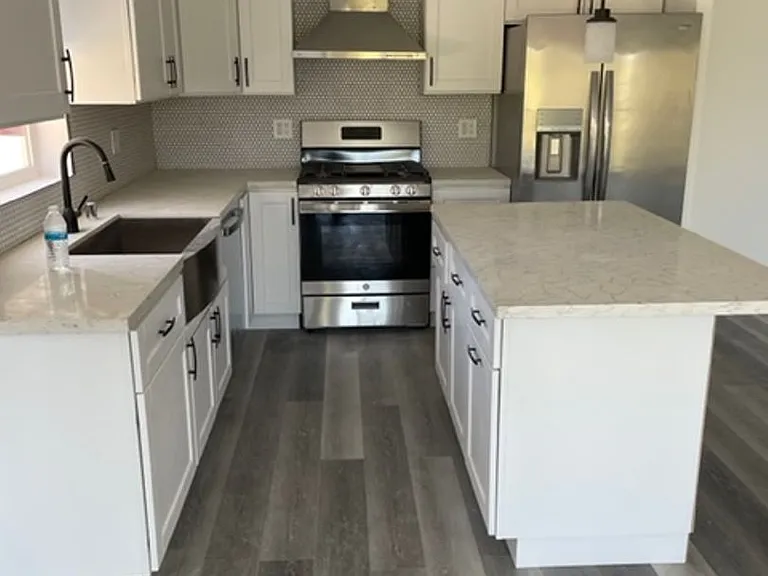 20811 Tiara St — Photo 8