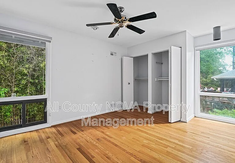 8108 Timber Valley Ct — Photo 35