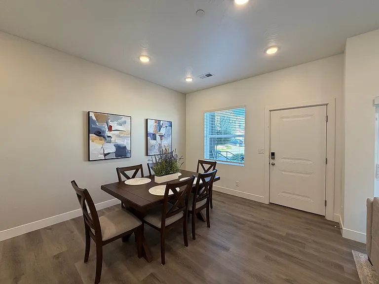 5801 S Garnet Dr #1101 — Photo 6