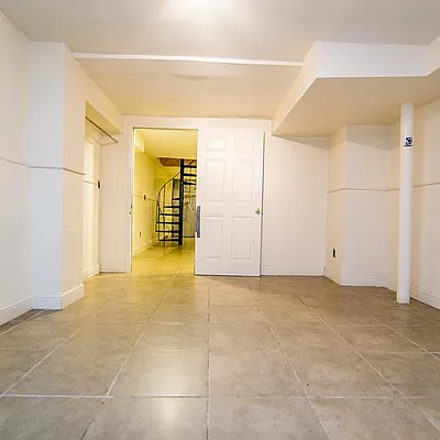 Rented by Nooklyn NYC LLC | media 7