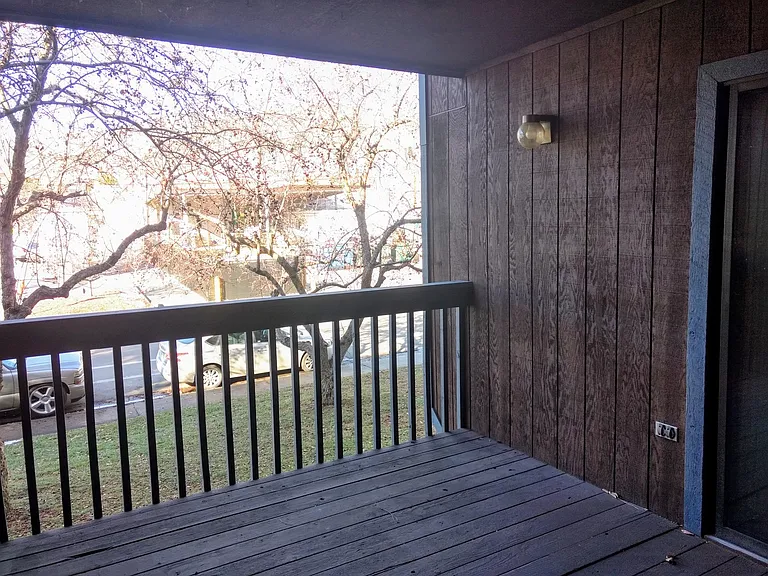 1303 Alpine Ave #11A — Photo 9