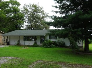 400 Parish St, Eldorado, IL 62930