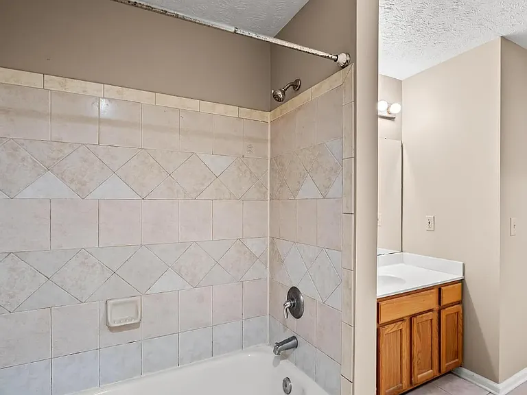 2226 Ravine St #2 — Photo 14