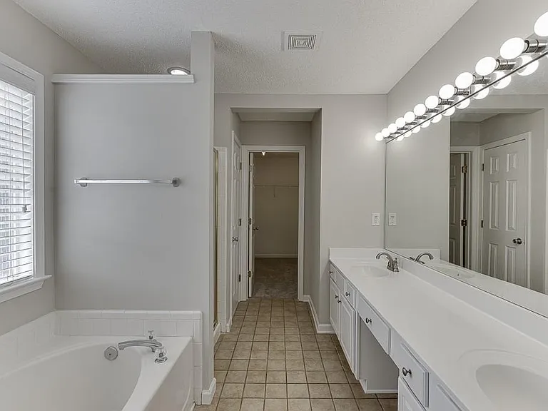 2421 Elkhorn Ter — Photo 33