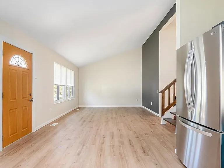 347 Kearney Dr — Photo 8