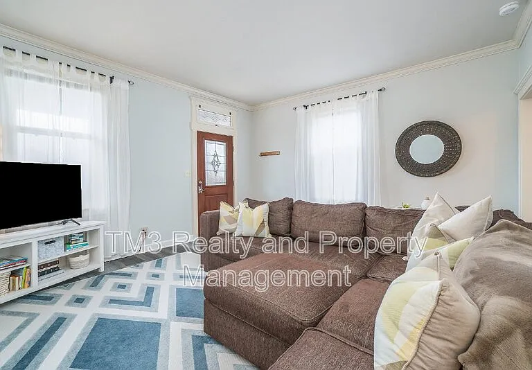 818 S Esplanade St — Photo 1