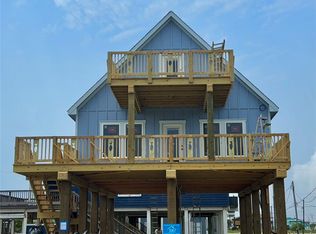 123 Beachcomber Ave, Surfside Beach, TX 77541