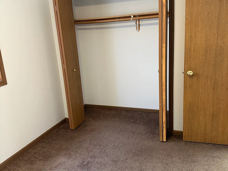 453 W 37th St #2 — Photo 7