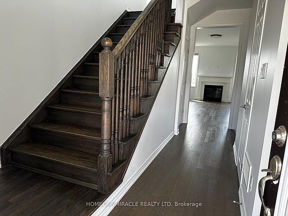 5th image of 147 Yates Dr