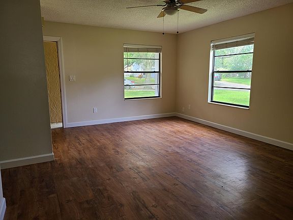 3rd image of 5427 Peaco Pl