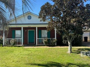 18950 Dalewood Cir, Robertsdale, AL 36567