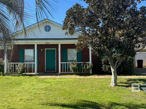 18950 Dalewood Cir, Robertsdale, AL 36567