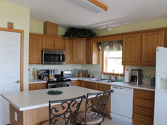 2nd image of 172 Miller Ln