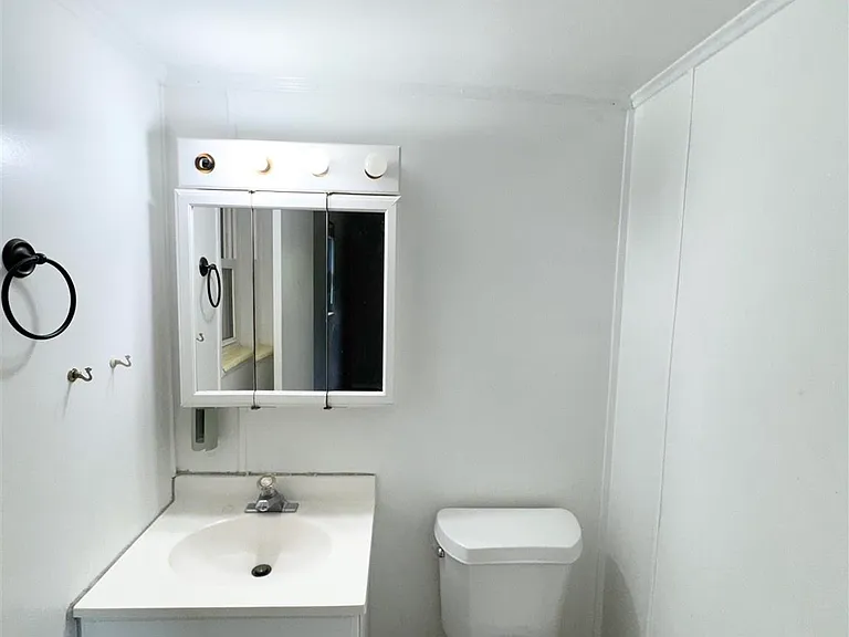 4541 Marseille Dr — Photo 11