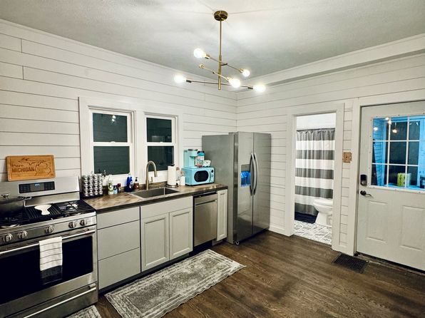 (undisclosed Address)