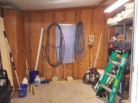 4th image of 11039 Maverick Dr